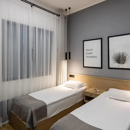 Wine And Pillow By Frapolli Hotel Odessa