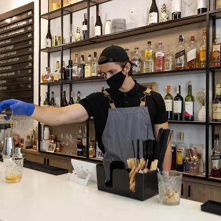 酒店 弗拉波利红酒枕头酒店 4*