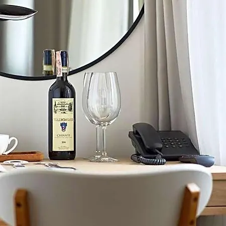 Hotel Wine And Pillow By Frapolli 4*