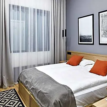 Wine And Pillow By Frapolli 4* Odessa