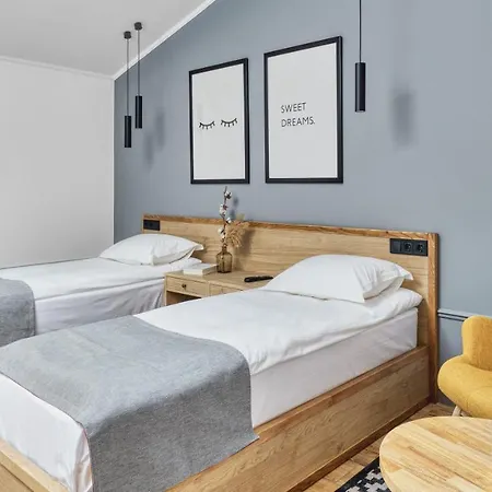 Wine And Pillow By Frapolli Hotell