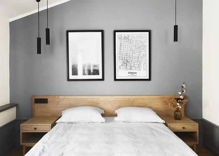 Hotel Wine And Pillow By Frapolli Odessa