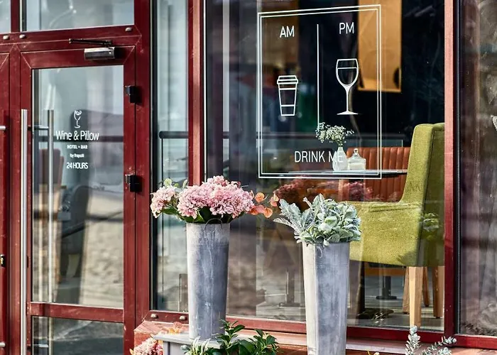 Wine And Pillow By Frapolli Hotel