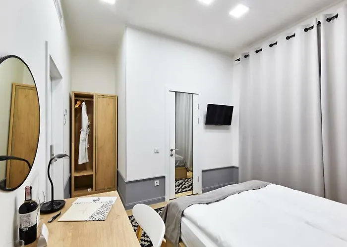 Wine And Pillow By Frapolli 4*