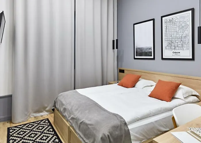 Wine And Pillow By Frapolli 4*