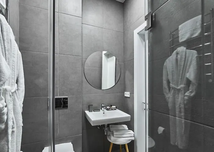 Wine And Pillow By Frapolli 4*